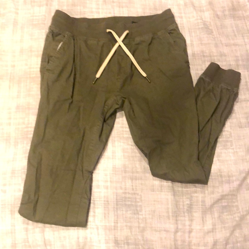 Divided mens pants medium
